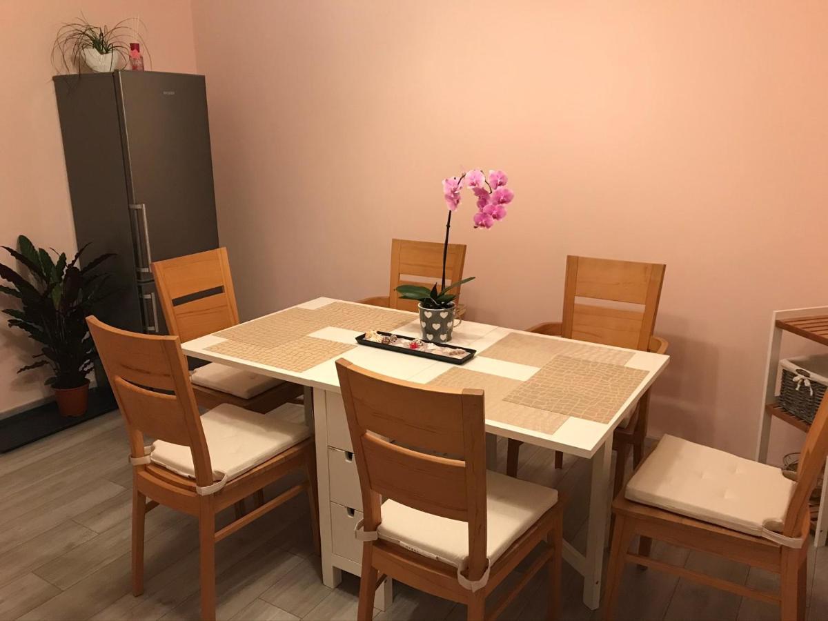 Gemutliche 3-Zimmer Wohnung Saal an der Donau Eksteriør bilde